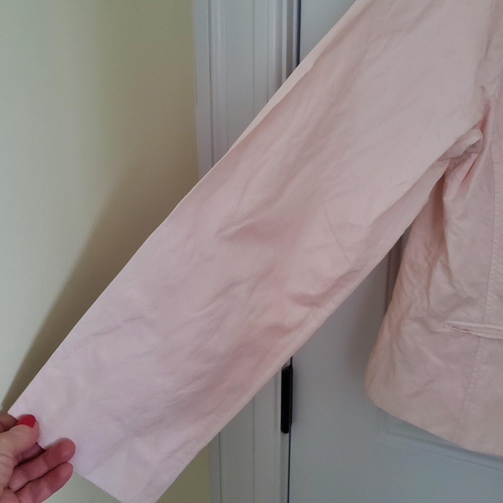CHICO'S LIGHT PINK BUTTON DOWN LONG SLEEVE TOP - SIZE 2 (10-12) - Picture 5 of 7